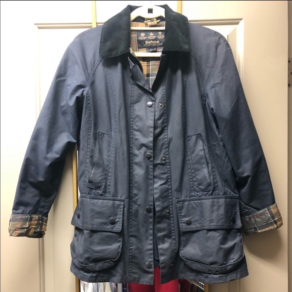 Women’s waxed Barbour jacket navy